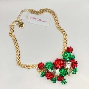Betsey Johnson Christmas Gift Bow Necklace Red Green Crystal Gold Holiday NWT